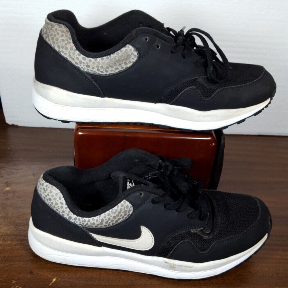 Nike Air Safari Mens Size 8 Black White Elephant Print 371740-009